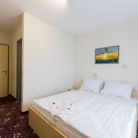 hotel Jakec Zgornja Loznica Buitenkant foto